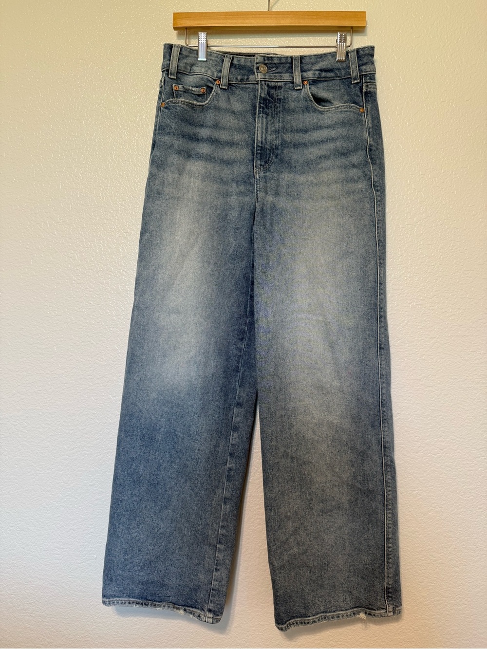 PAIGE SASHA Medium Blue High-Rise Wide Leg Jeans - Picture 4 of 15